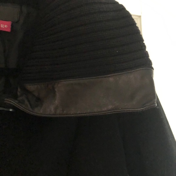 Mackage women’s black jacket - Picture 9 of 16